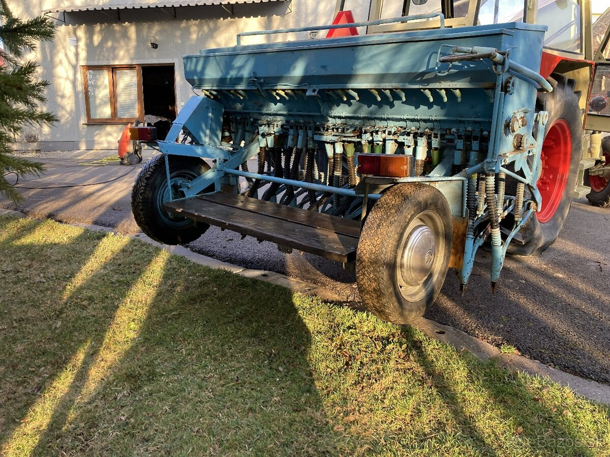 preám sejačku za traktor 215cm - 3