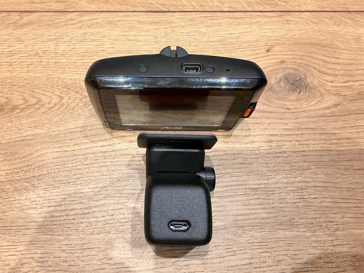 Kamera Mio MiVue™ 798 Dual - 3