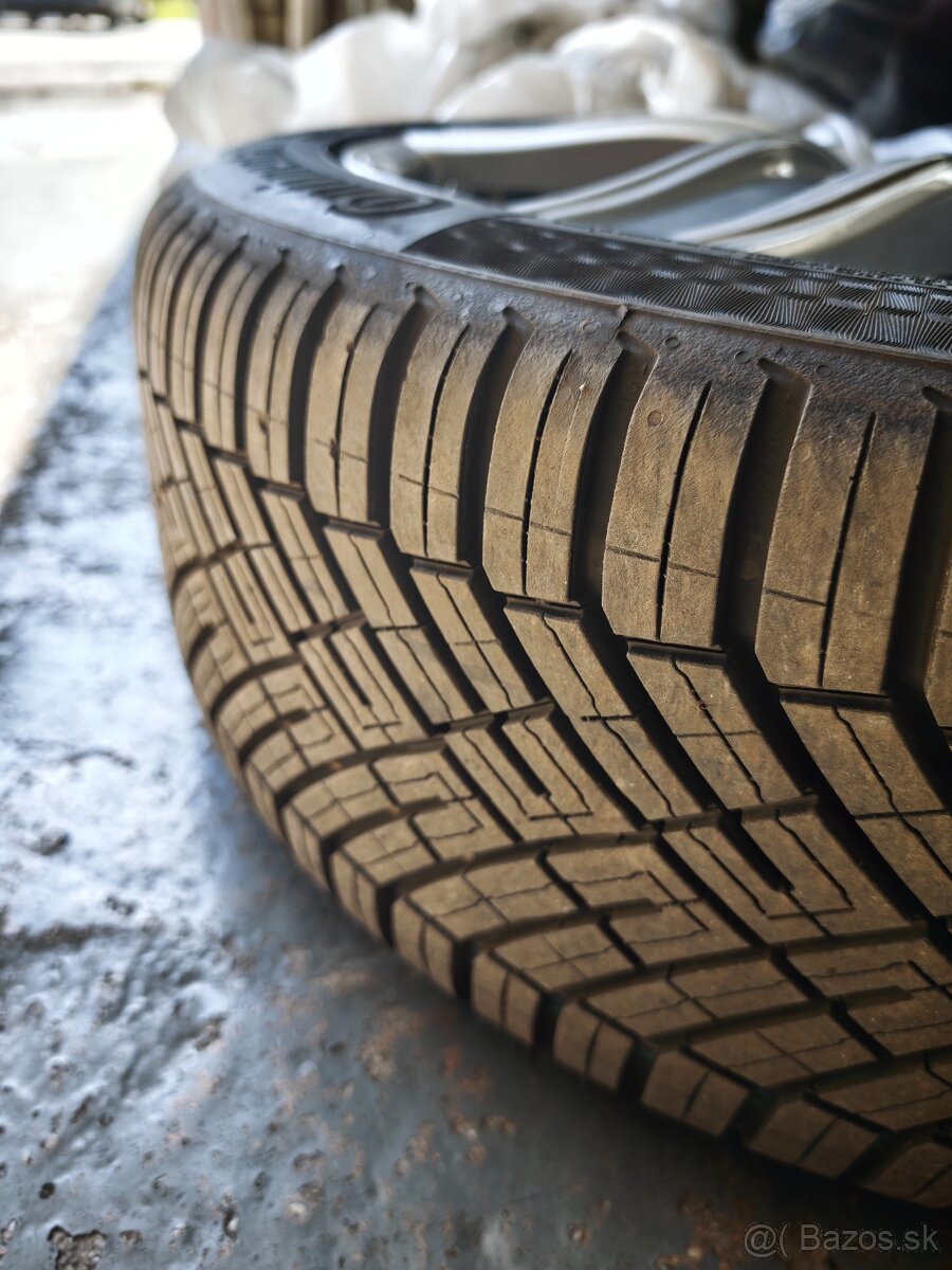 215/45 R18 celoročne pneu s diskami Mazda - 3