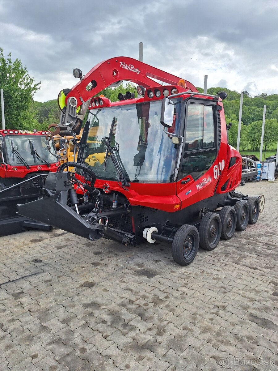 Ratrak Pisten bully PB600W polar - 3