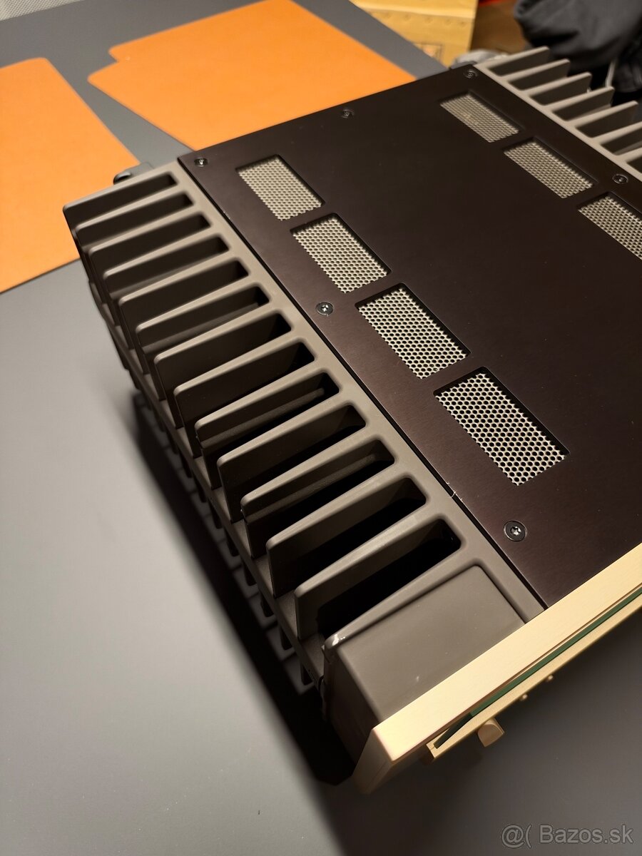 Accuphase A-48 - 3