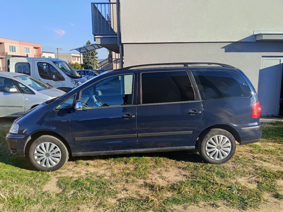 Predám Vw Sharan 1.9 TDI 85kw 2005 - 3