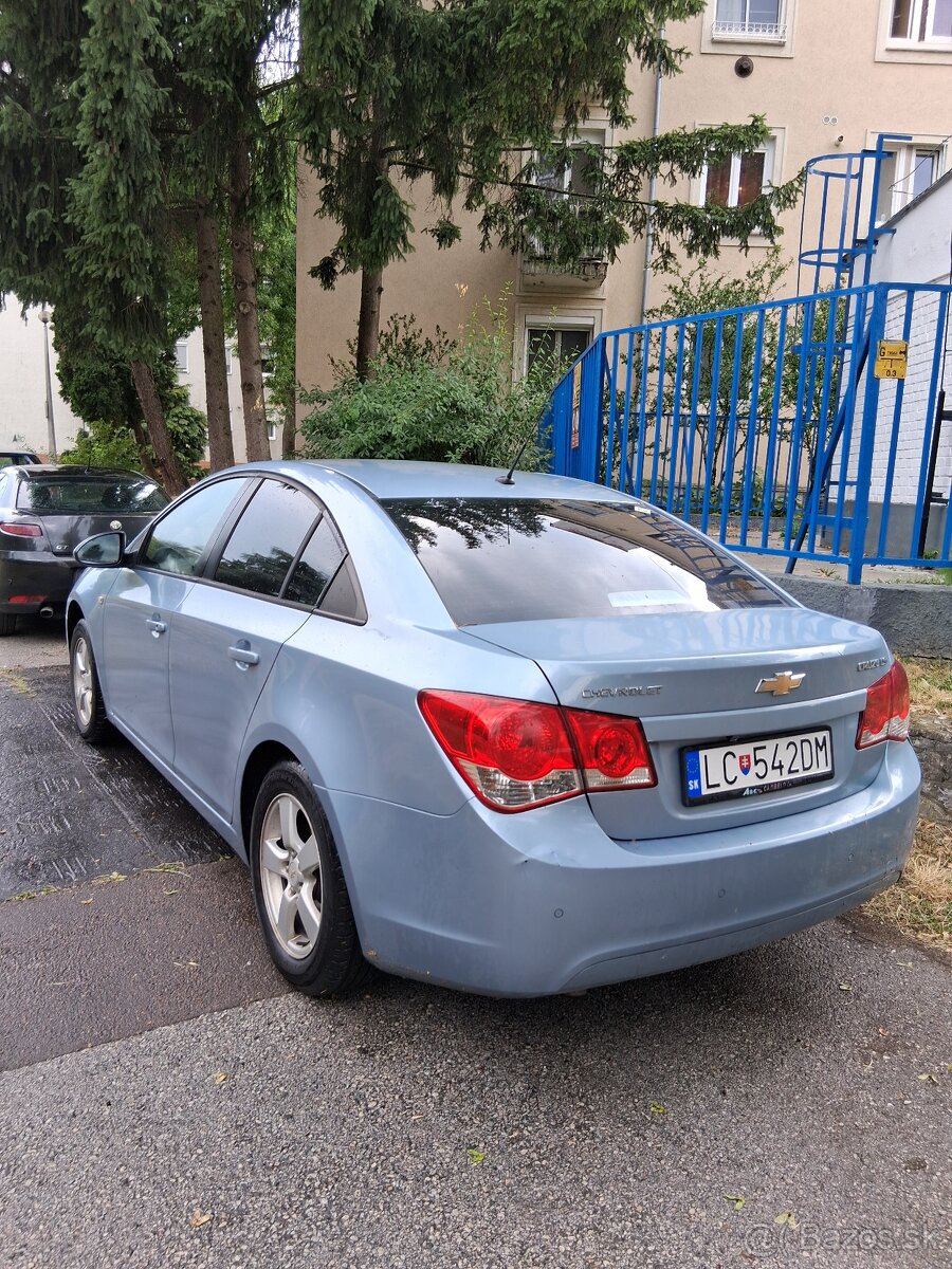 Chevrolet Cruze 1.8 Benzín + LPG, r. 2012, STK do 02/2027 - 3
