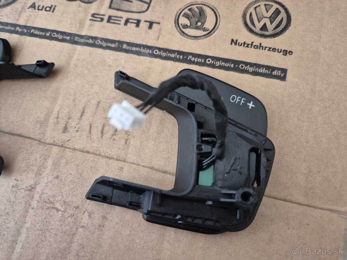 F1 DSG PADLA RADENIA POD VOLANTOM - 3