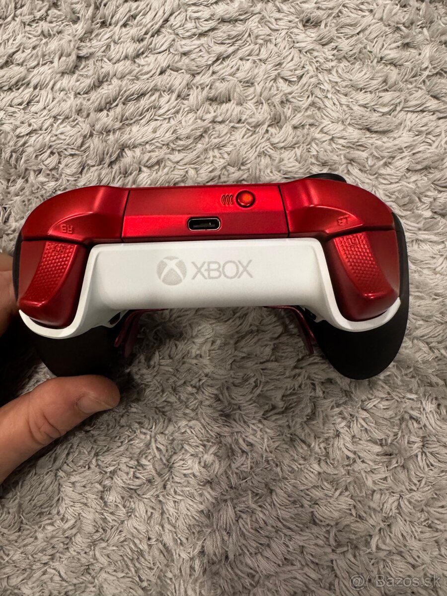 Červený Xbox Elite Series 2 - 3