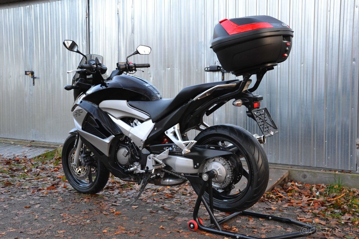 Honda VFR 800X CROSSRUNNER - 3