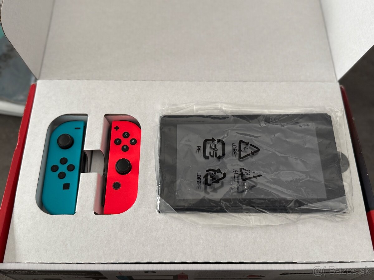 Nintendo Switch - 3