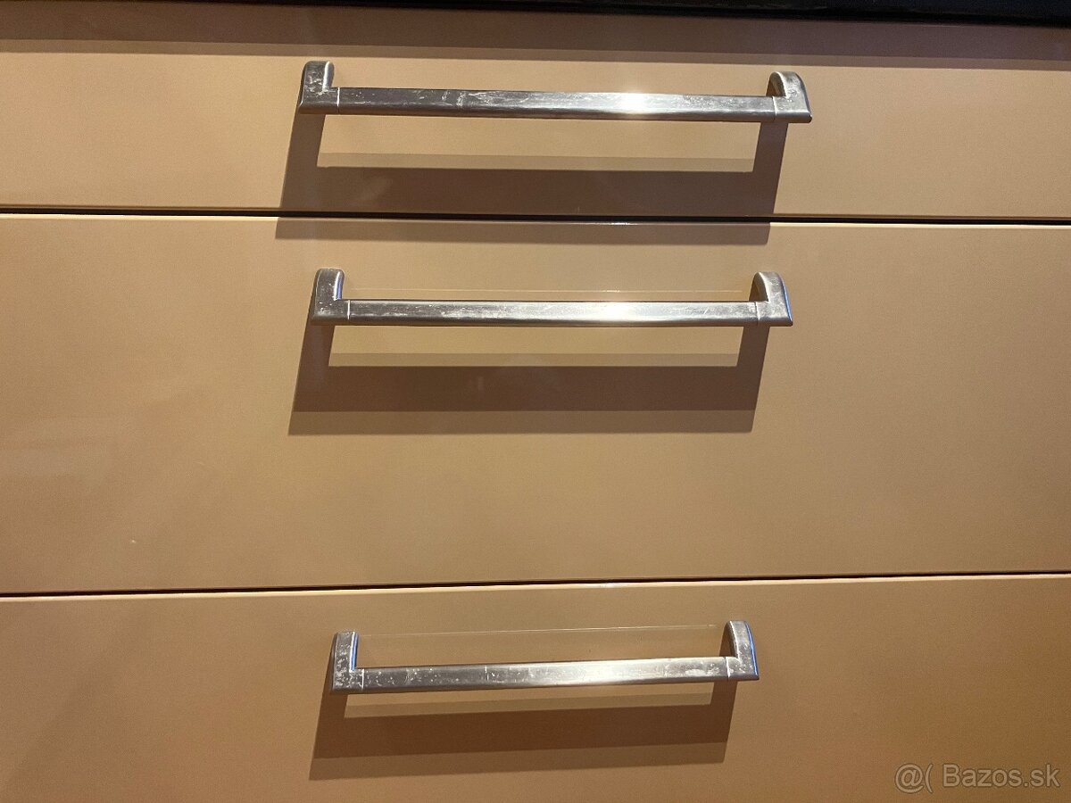 Kuchynske/nabytkove uchytky Hanak - 3