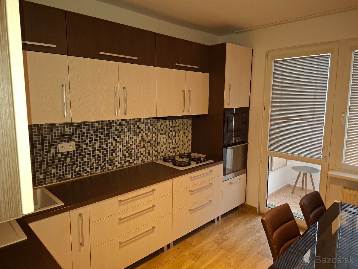 PRENAJOM BYTU - 3
