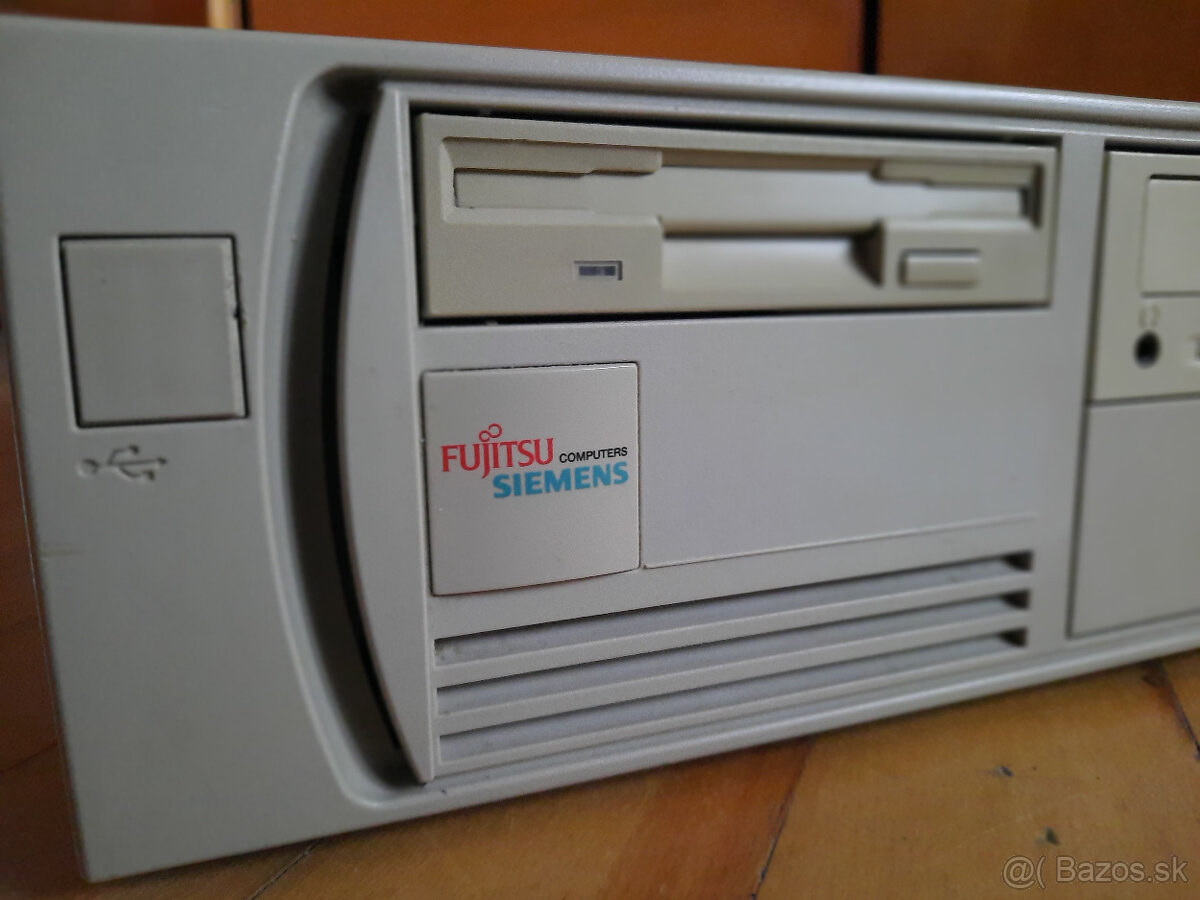 Retro PC Fujitsu Siemens Pentium 3 Windows 98 - 3