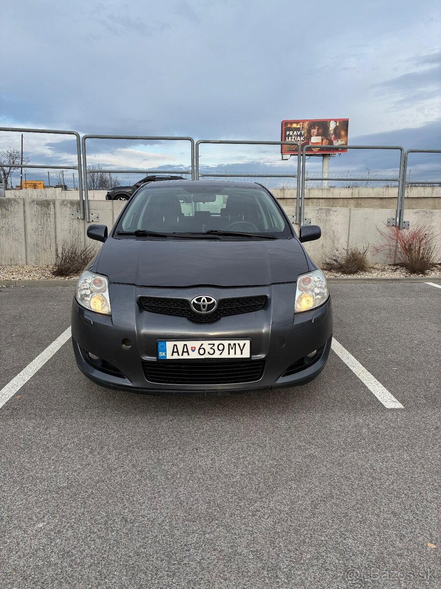 Toyota Auris 1.4 D-4D - 3