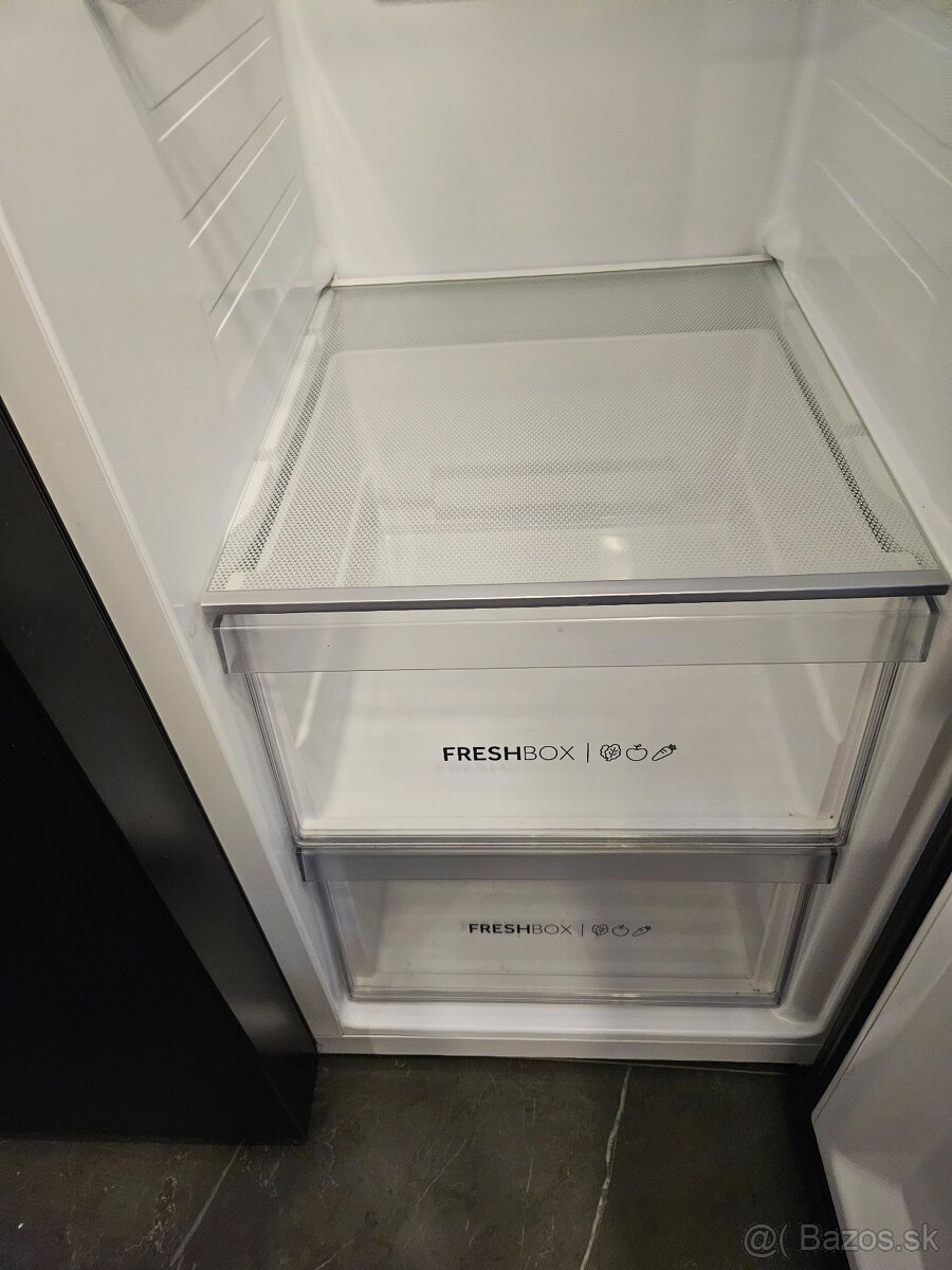 Americka chladnicka s mrazničkou - 3