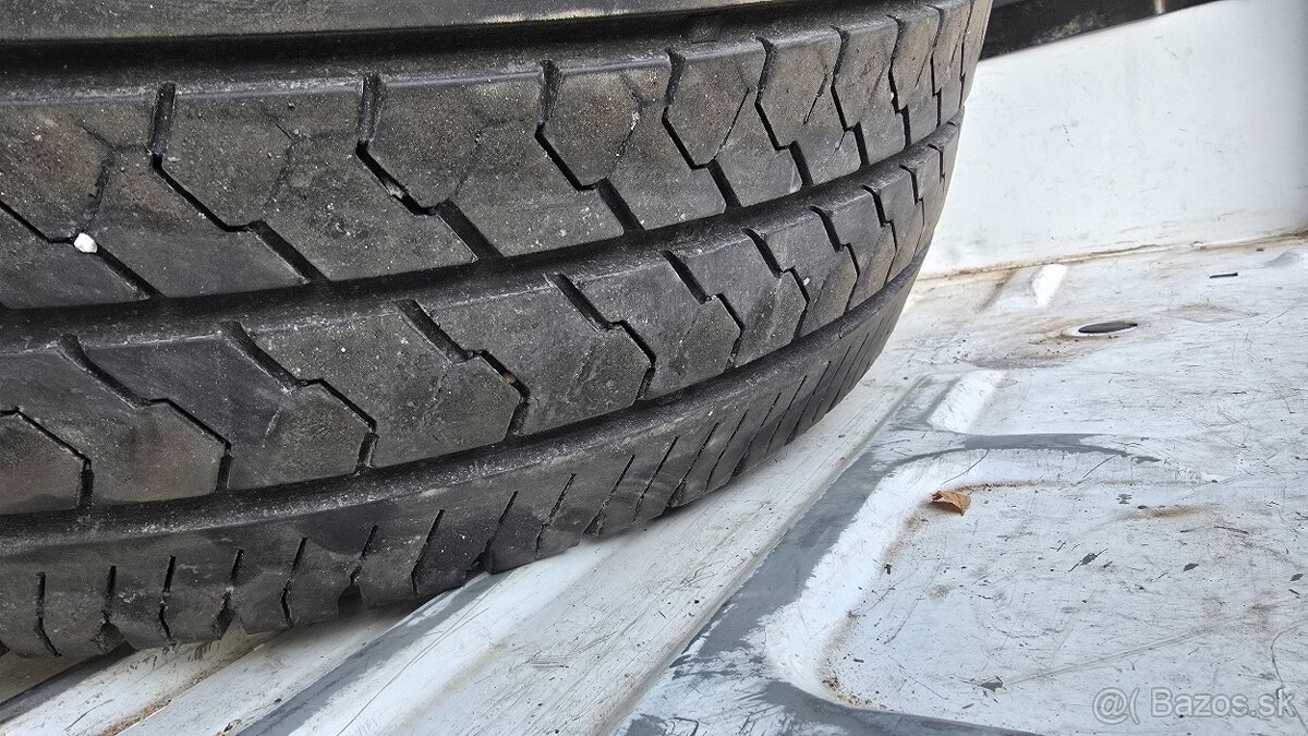 Predám Matador 225/65 R16C letné - 3