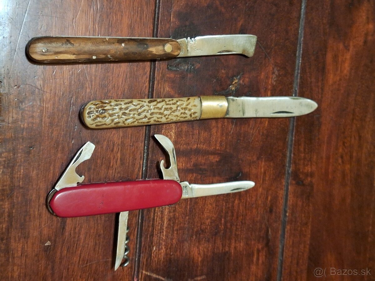 Staré vreckove nožiky - 3