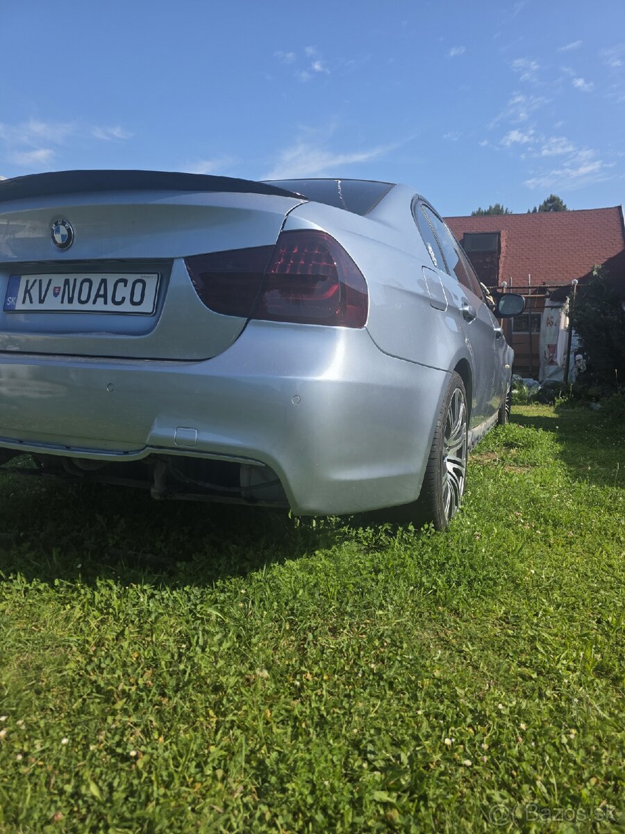 Zadný naraznik bmw e90 - 3