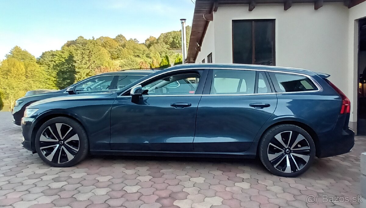 VOLVO V60 B4 INSCRIPTION B4 2,0D/145KW A8 2022 - 3