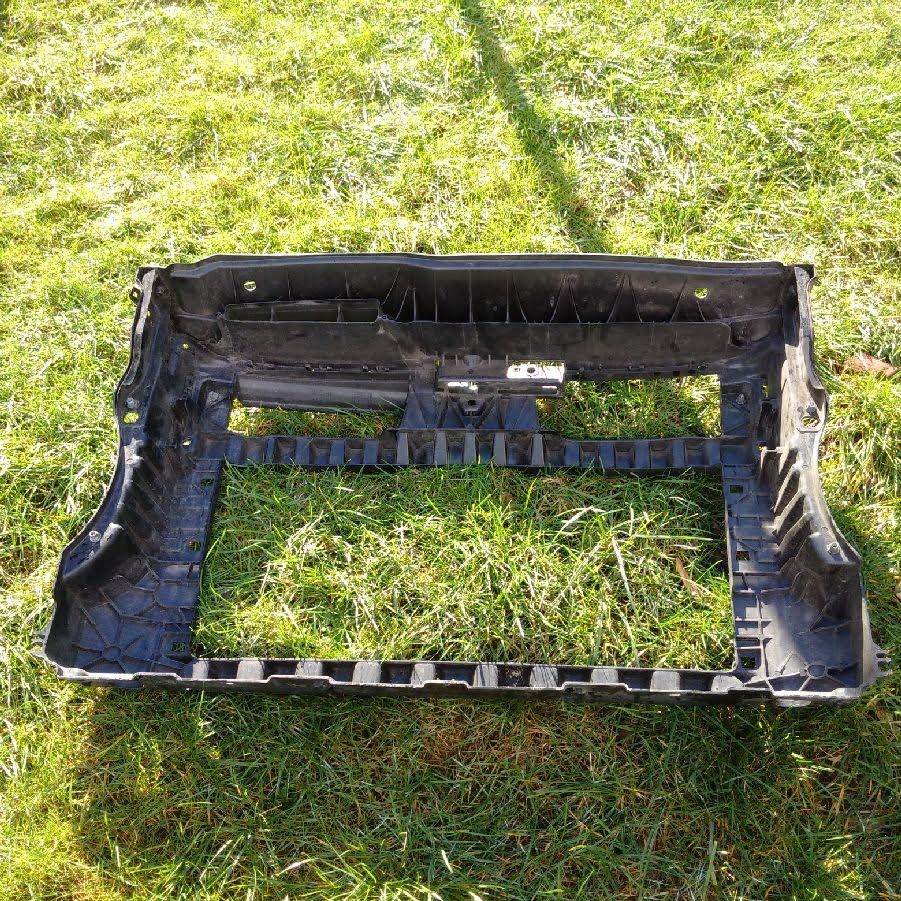 chladicova stena vw golf vi 6 5K0 1K9805588 - 3