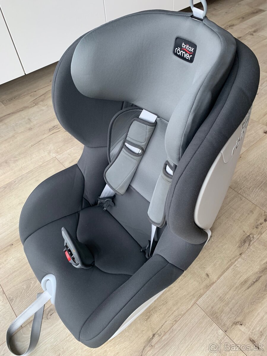 Britax Römer Trifix 9-18kg strom grey - 3