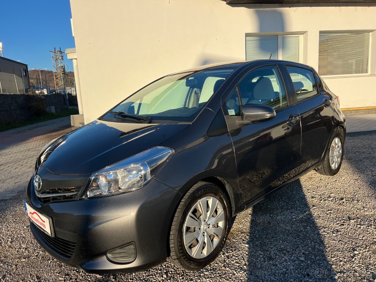 Toyota Yaris 1.33I Dual VVT-i Style - 3