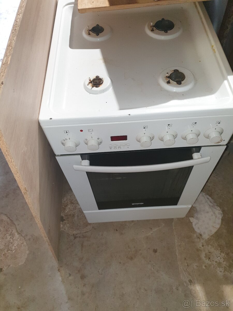 Predam pracku+sporak - 3