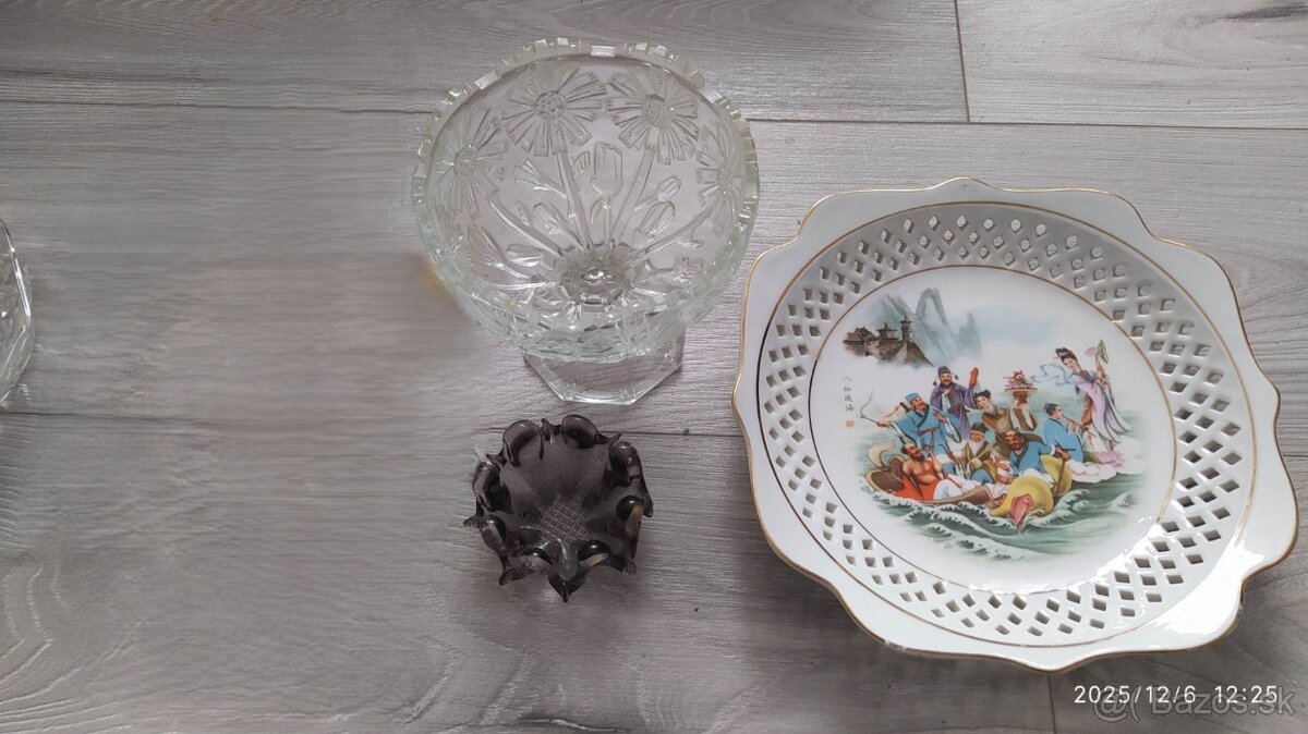 Predám tieto ozdobný čínsky tanier , misky a popolník a novú - 3
