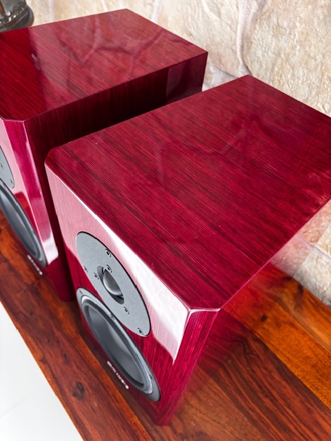 Dynaudio Special Forty, farba red - 3
