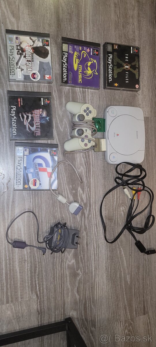 Sony PlayStation 1 Slim - 3