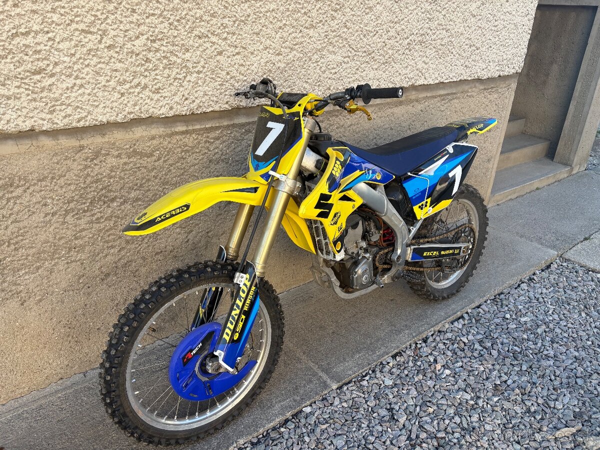Suzuki RMZ 250 - 3