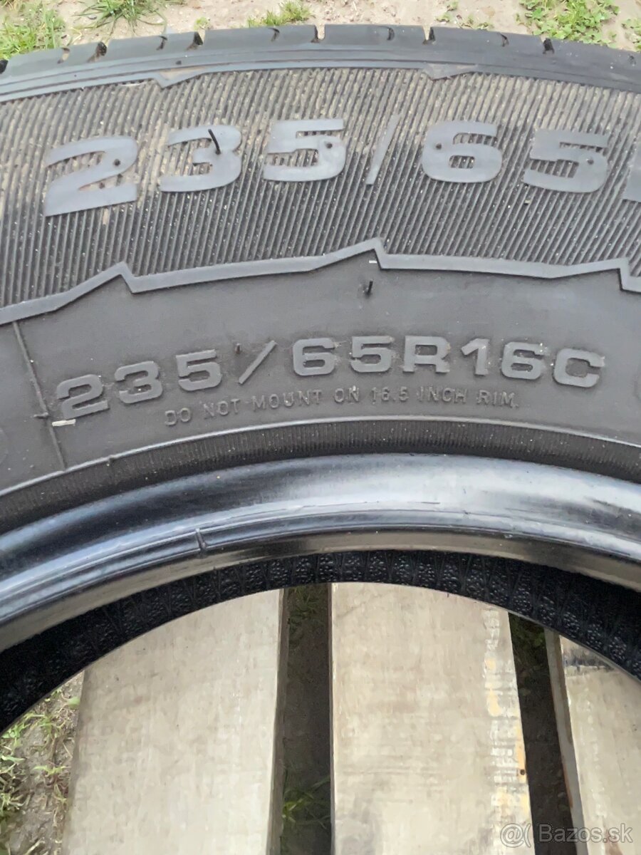 Goodyear 235/65 R16C letné - 3