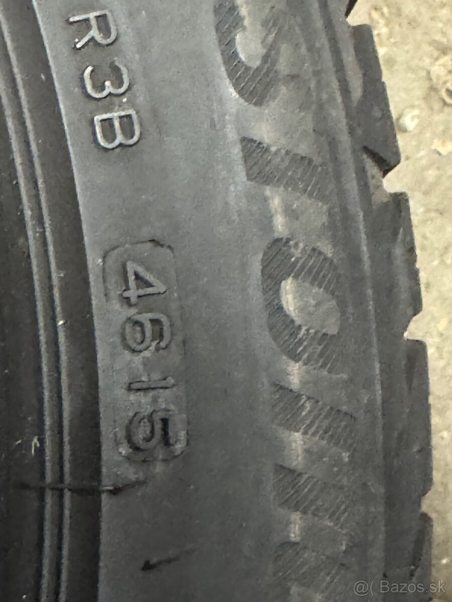 215/45r16 - 3