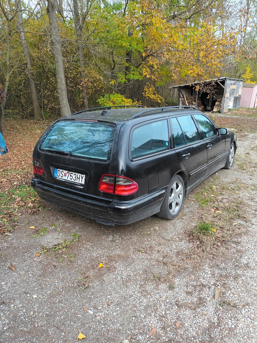 Predám Mercedes Benz W210 270cdi - 3