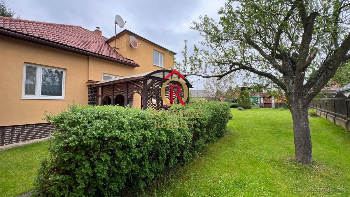 Zachovalý rodinný dom s krásnou záhradou a letnou kuchyňou v - 3