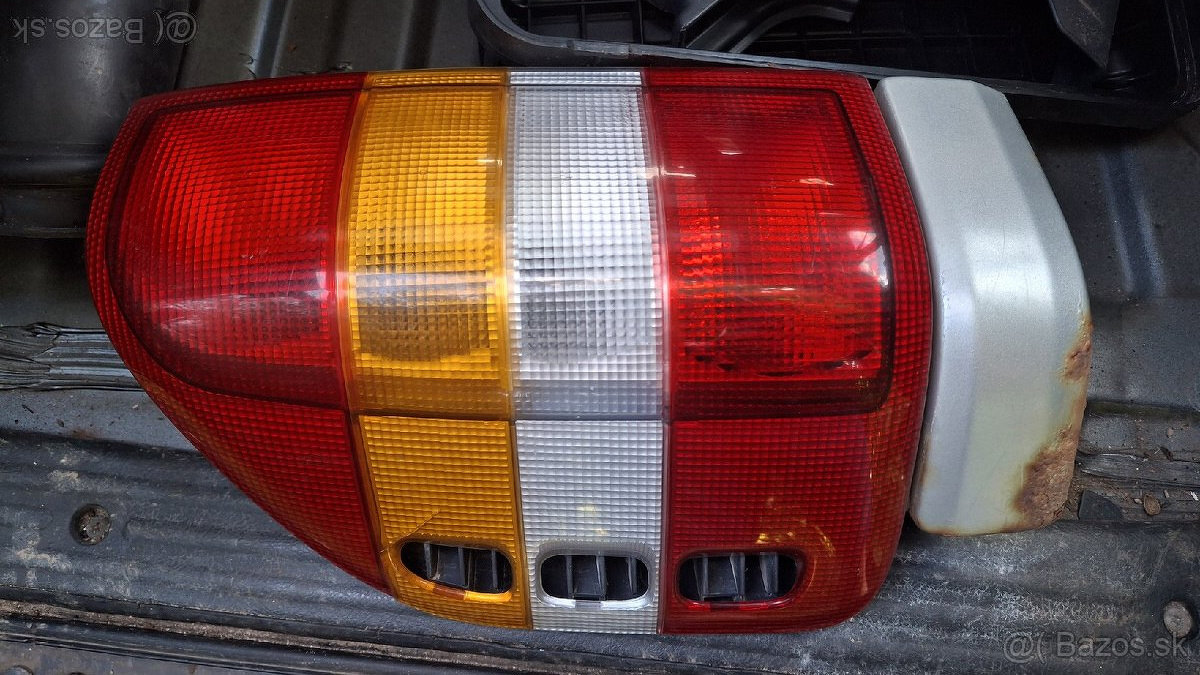 Zadne svetla opel frontera B - 3