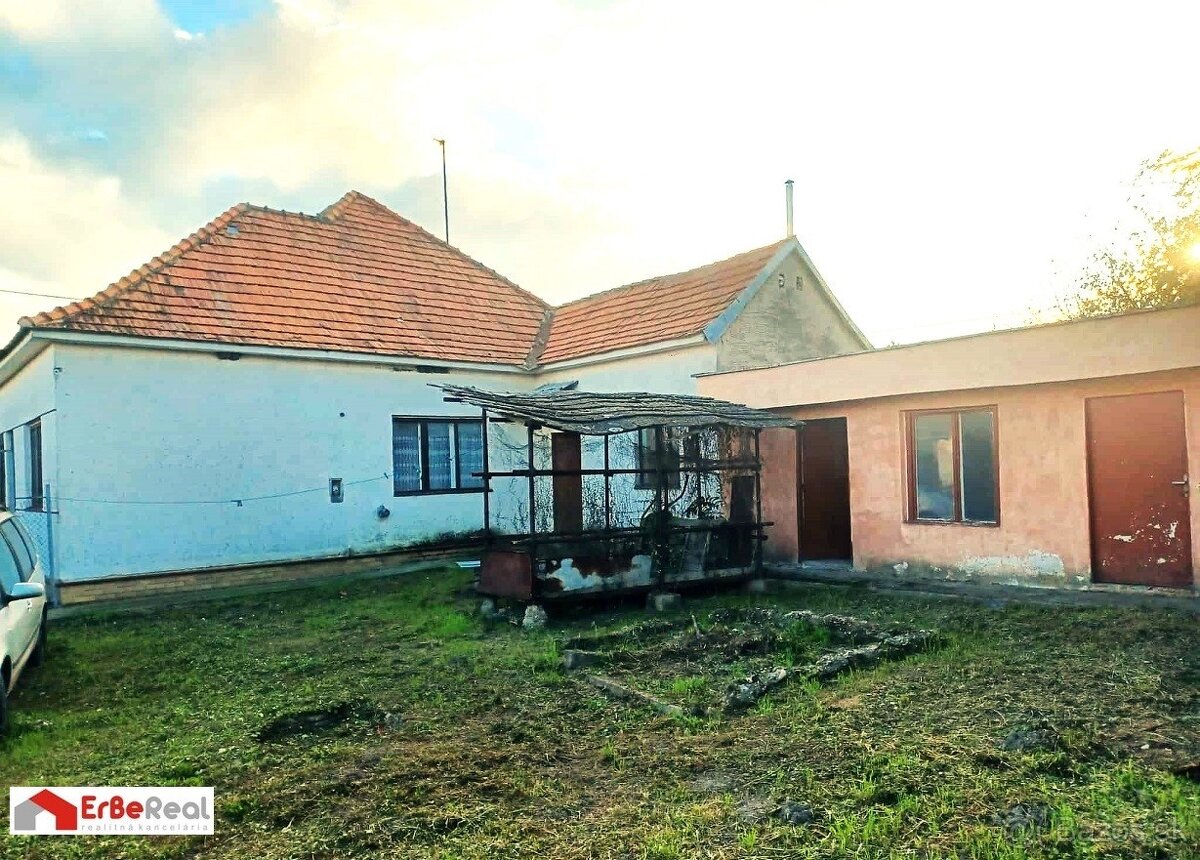 Na predaj rodinný dom v Hornej Kráľovej - centrum obce - 3