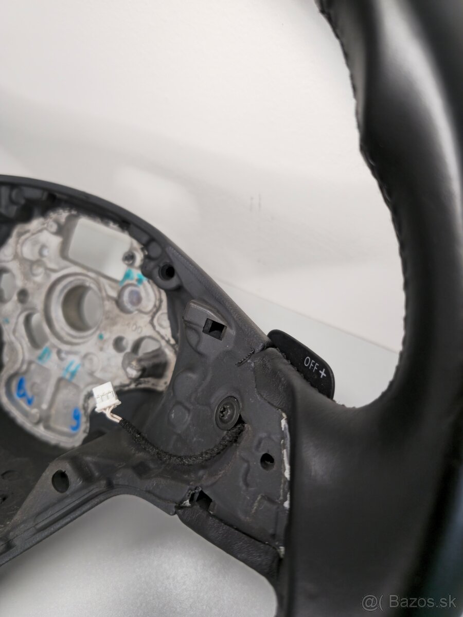 Skosený volant s radením f1 - 3