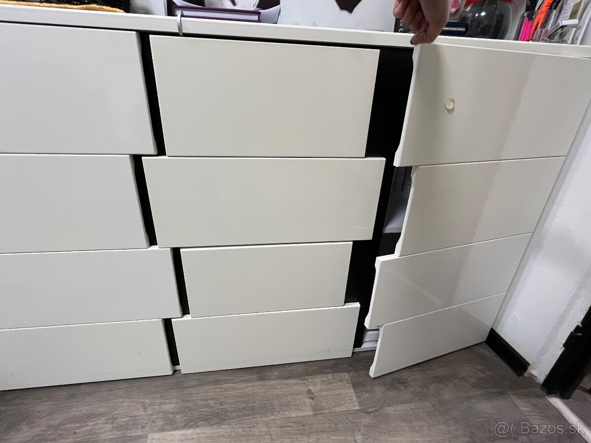 Komoda - 3