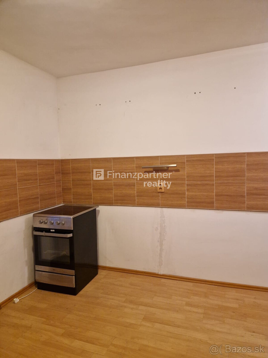 ( F001-112-GEKAa ) 2-izbový byt– Komárno - 3