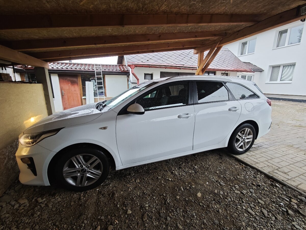Kia ceed 1.6 crdi 85 kw , diesel . r.v.2018 - 3