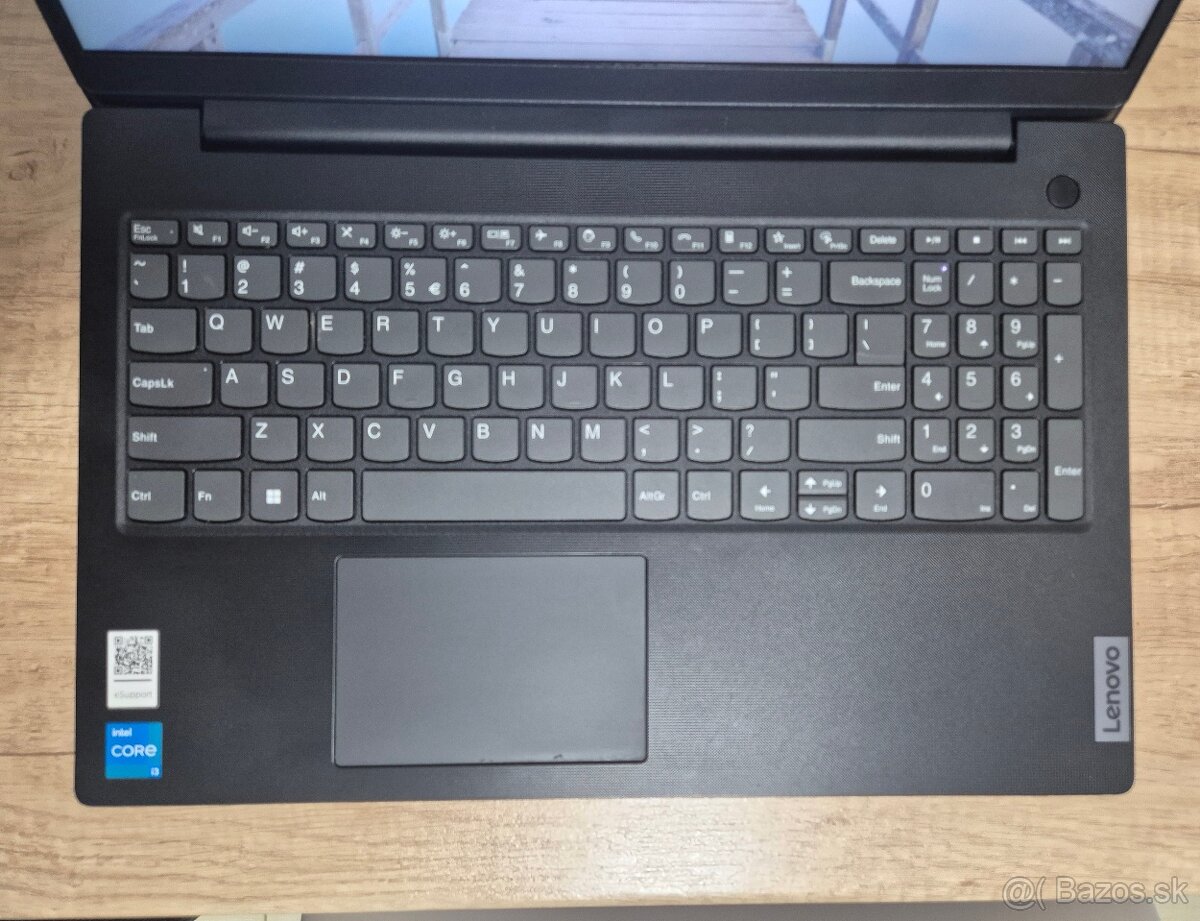 Lenovo V15 G2 /Core i3-1115G4/12GB RAM/FHD IPS/512GB SSD - 3