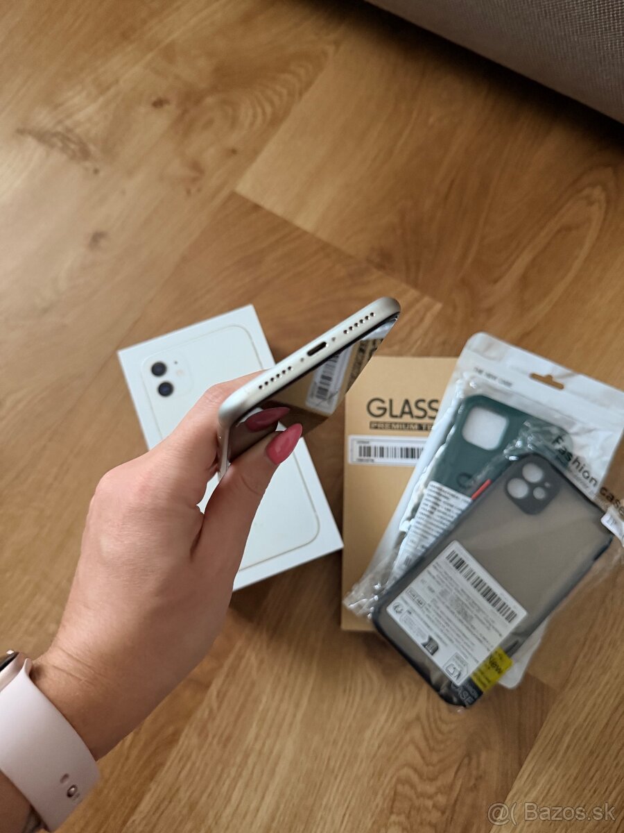 Predám iPhone 11 - 3