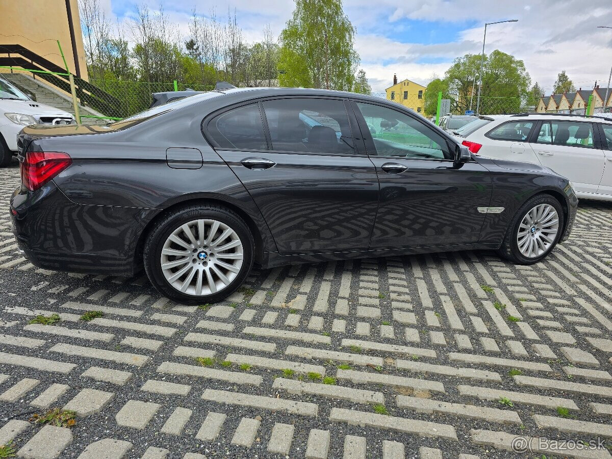 BMW 750i xDrive - 3