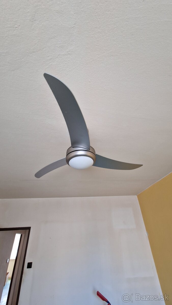 stropný ventilátor s ovládačom a svetl9m - 3