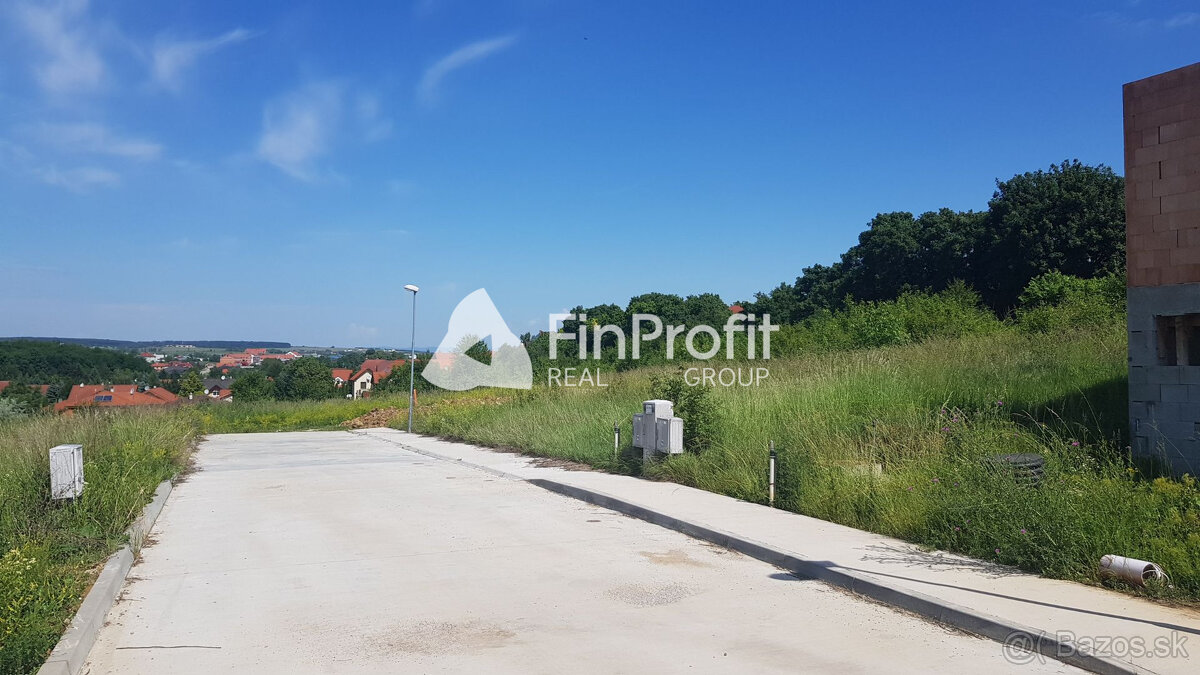 Predám stavebný pozemok Nitra - Šúdolská ulica. - 3