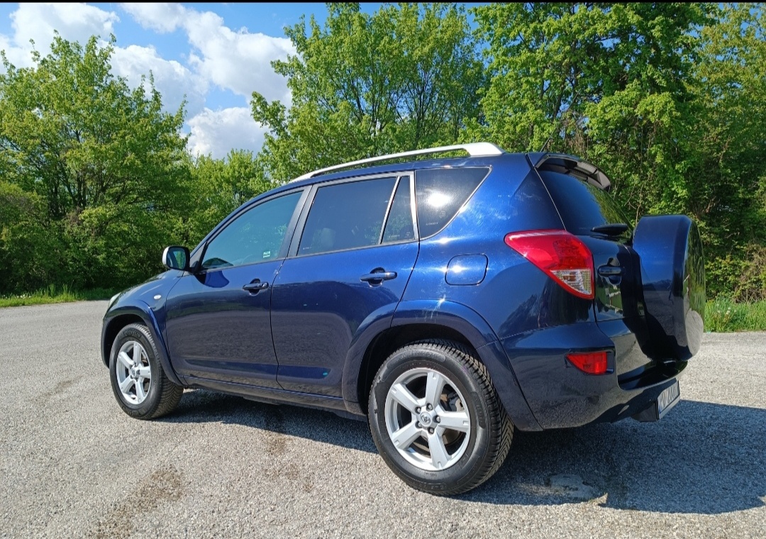 Toyota RAV-4 2,2diesel 4x4 - 3