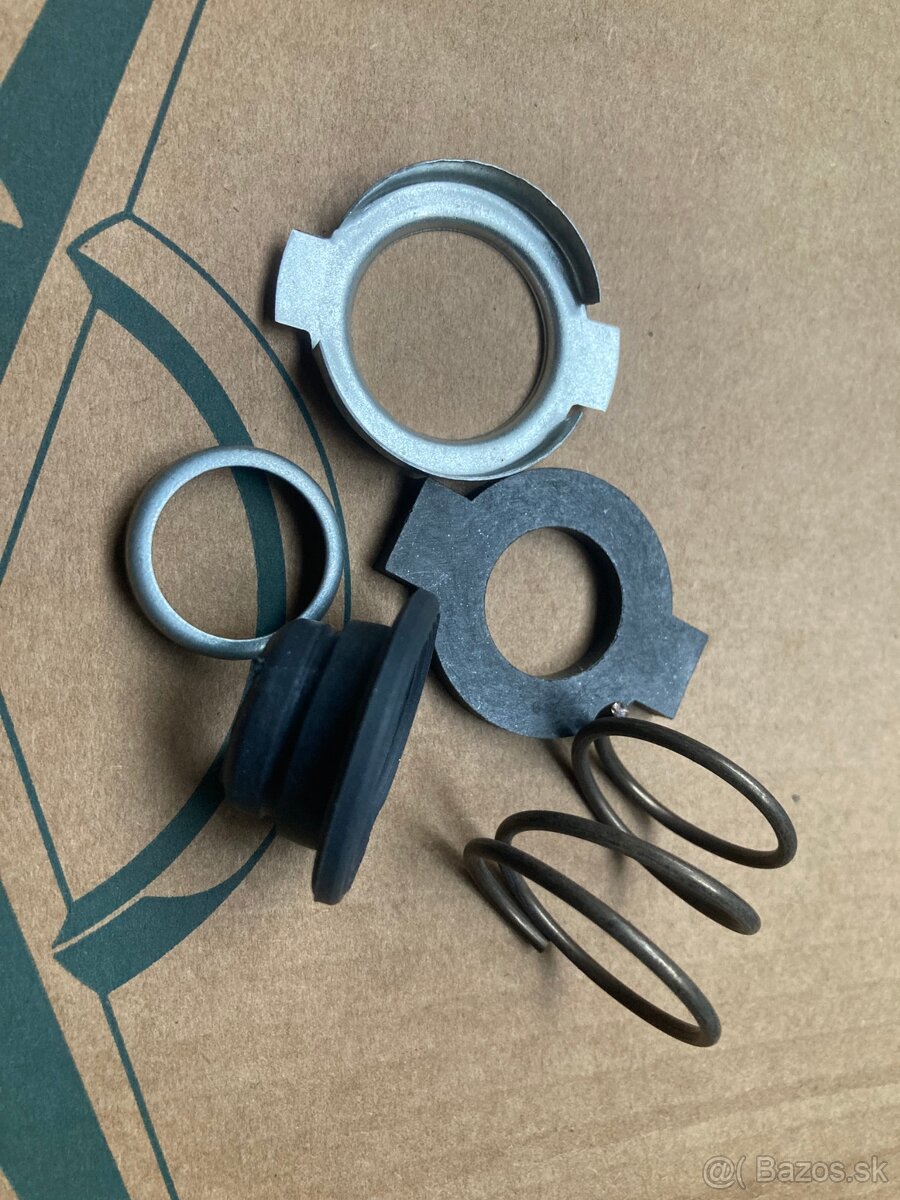 Gaz 69 tlmič a koleno výfuku - 3