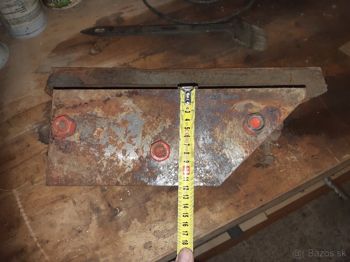 Predám nôž aj s držiakom na rezačku - 3