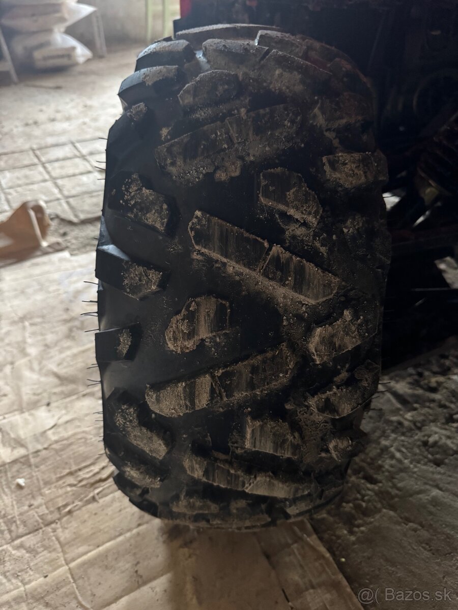 Pneu na štvorkolku - 3