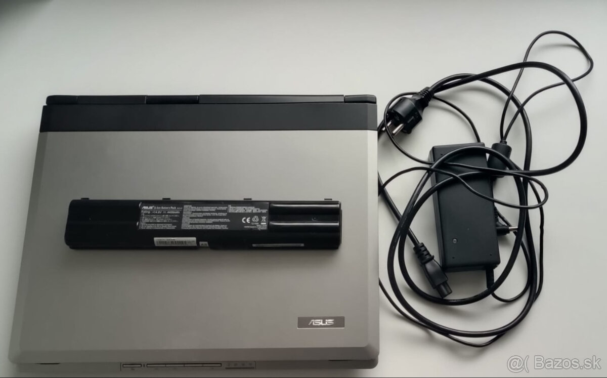 Predám notebook Asus A6KM - 3