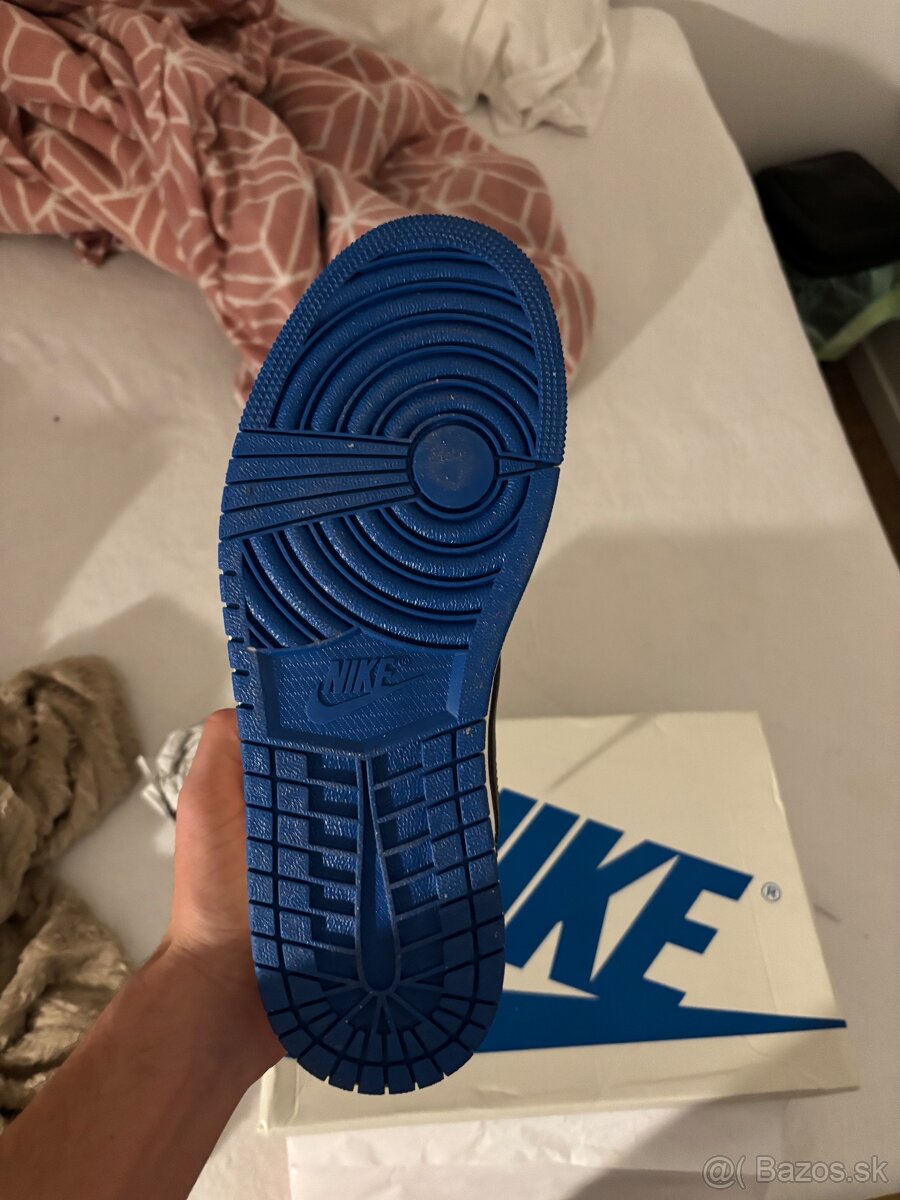 Jordan 1 low travis scott - 3