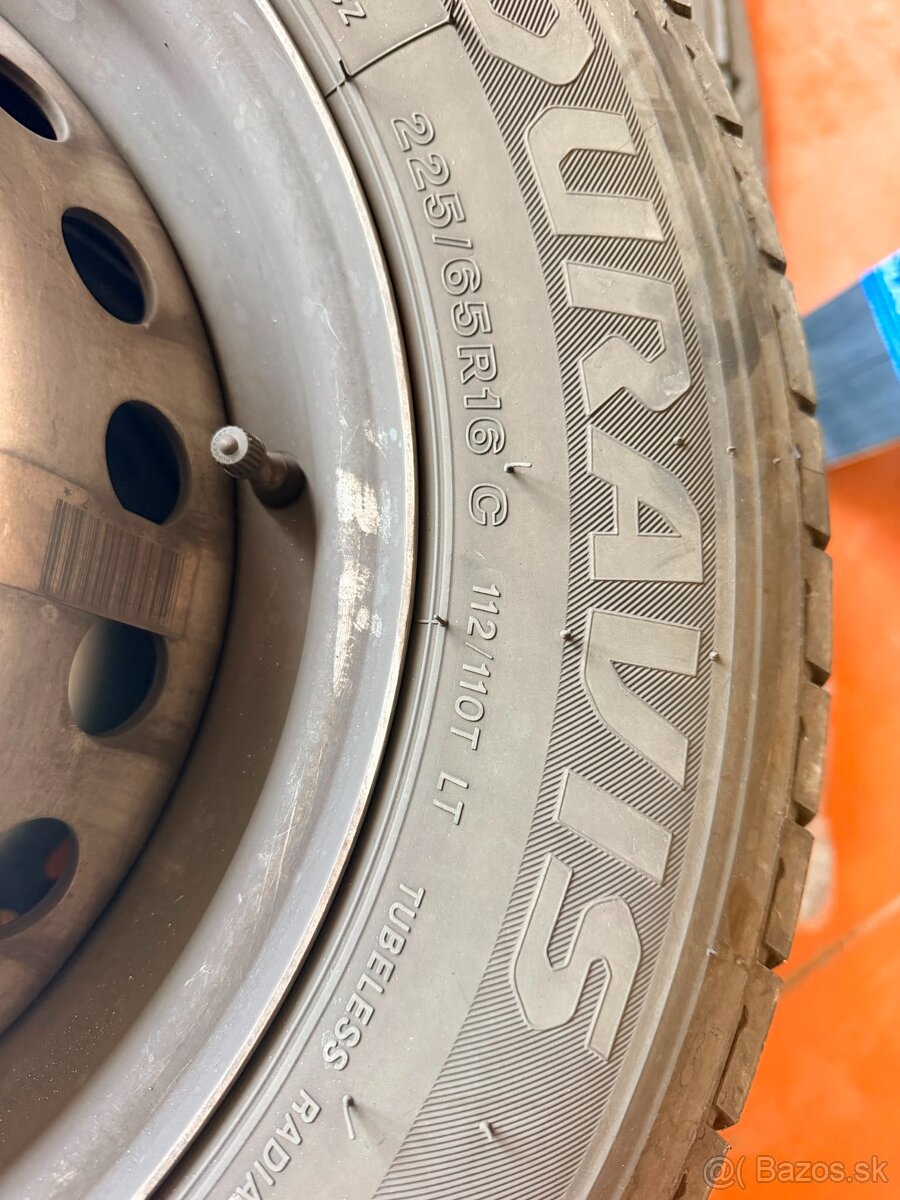 Predám letné pneumatiky 225/65 R16 C na diskoch - 3